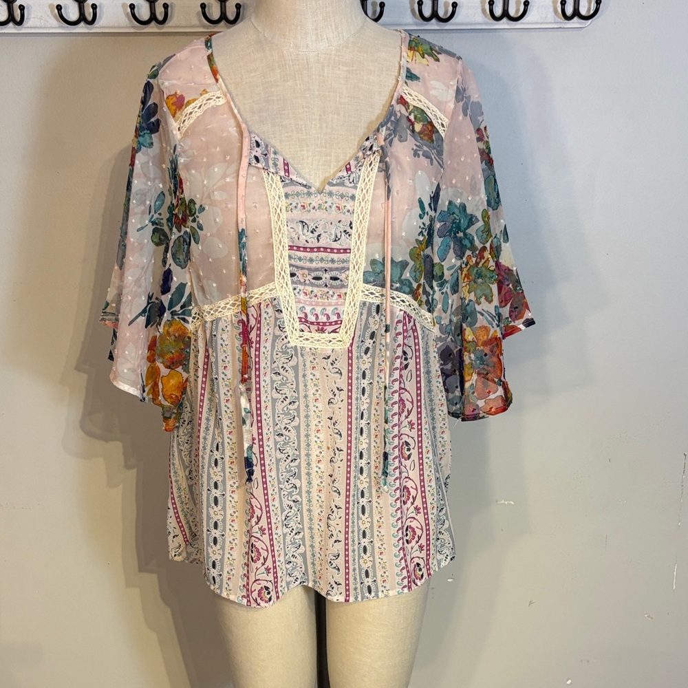 Floral Boho Blouse with Lace Accents by Olive hill Size Medium